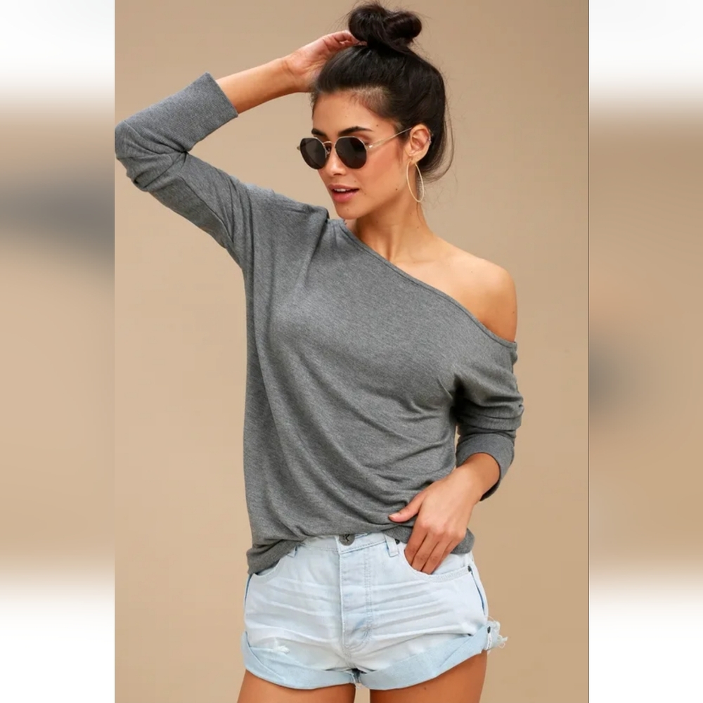 Olive & Oak grey off shoulder sweater